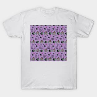 Purple Halloween pattern T-Shirt